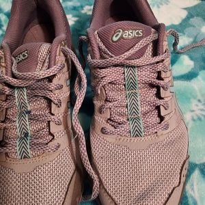 Asics tennis shoes women's